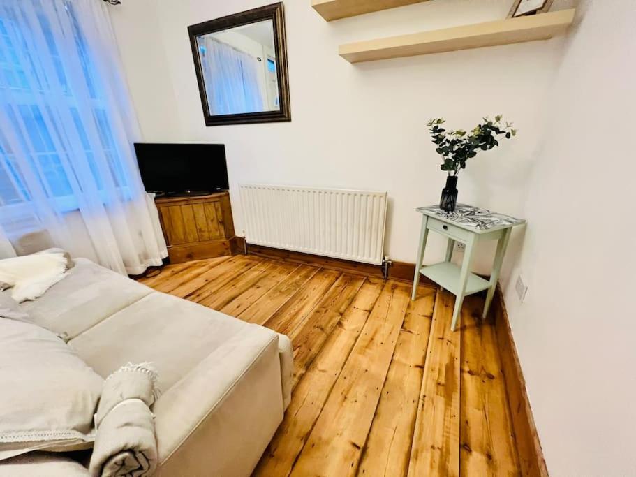 Cosy Cottage In Central Reading Free Parking & Fast Wifi Bagian luar foto