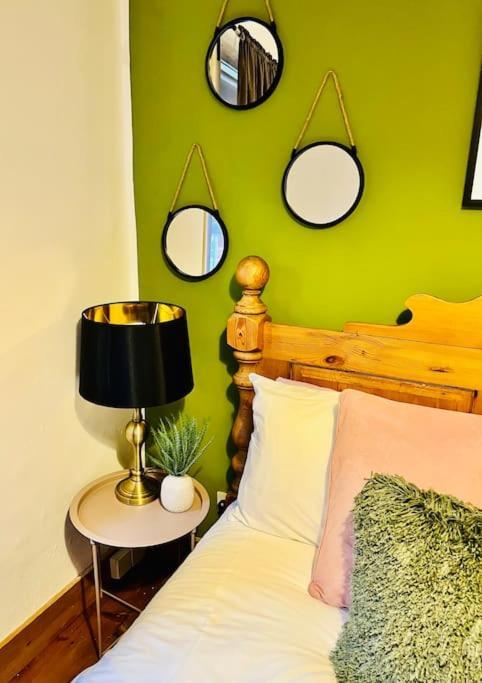 Cosy Cottage In Central Reading Free Parking & Fast Wifi Bagian luar foto